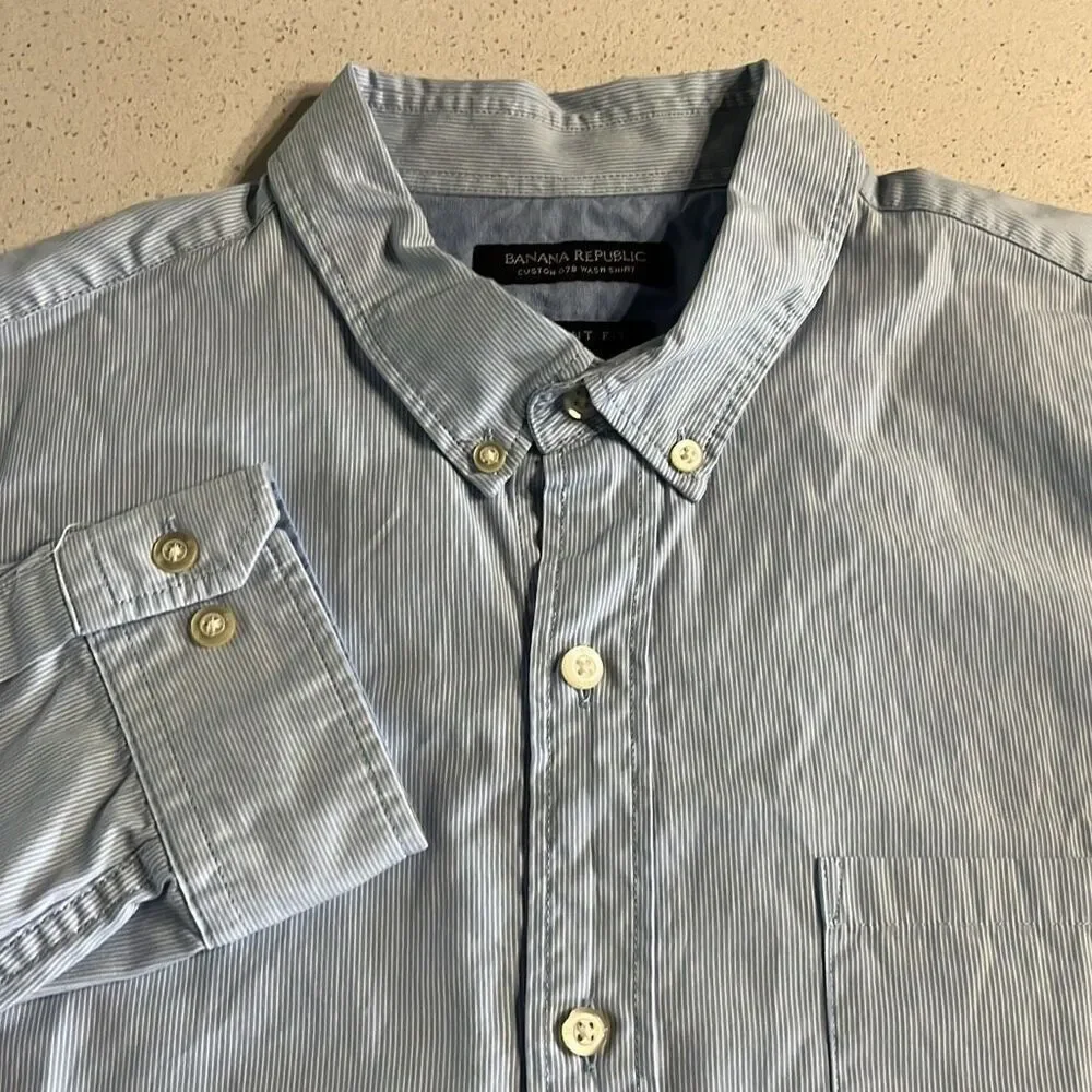 Banana Republic Striped Light Blue Grant Fit Button Down Mens Large